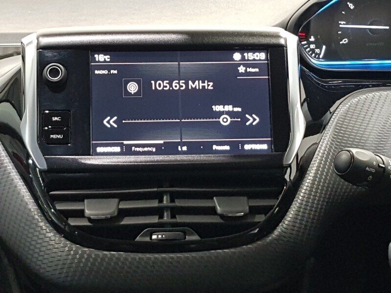 Used Peugeot 2008 2017 for sale - 77702170: Photo 11