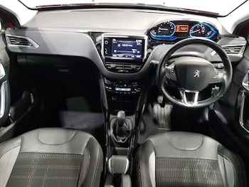 Used Peugeot 2008 2017 for sale - 77702170: Photo