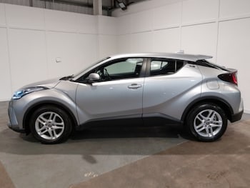 Used Toyota C-HR 2023 for sale - 79243044: Photo
