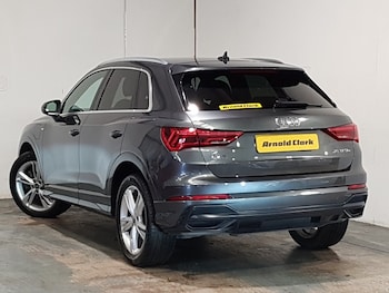 Used Audi Q3 2022 for sale - 75470609: Photo