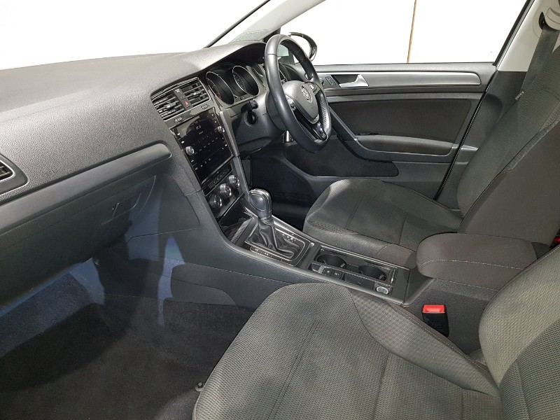 Used Volkswagen Golf 2018 for sale - 77509261: Photo 5