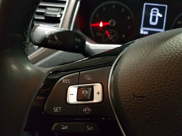 Used Volkswagen T-Roc 2018 for sale - 76116457: Photo 14