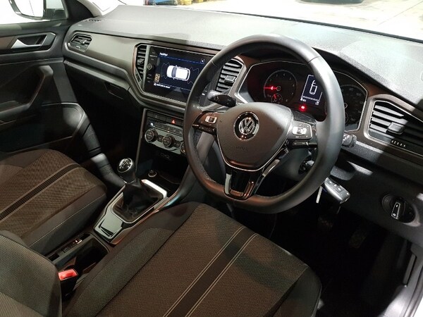 Used Volkswagen T-Roc 2018 for sale - 76116457: Photo 16