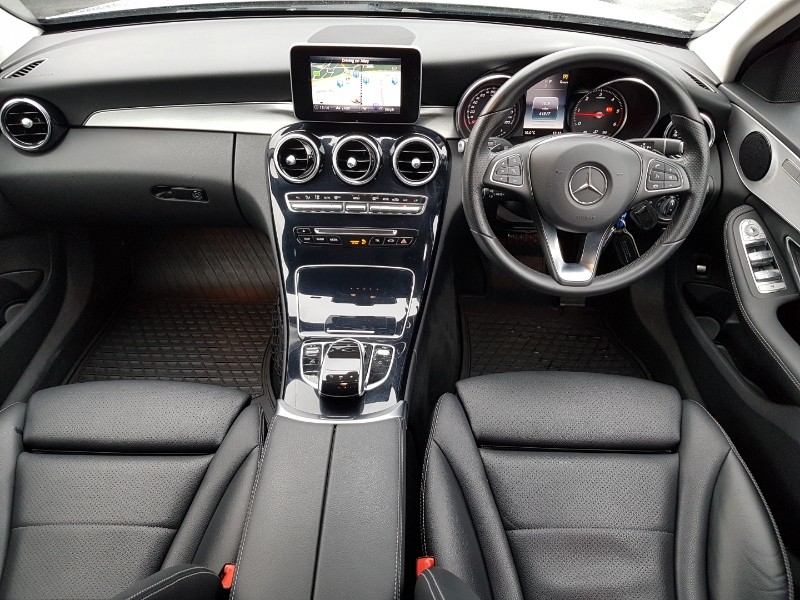 Used Mercedes-Benz C Class 2017 for sale - 76613973: Photo 2