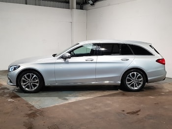 Used Mercedes-Benz C Class 2017 for sale - 76613973: Photo