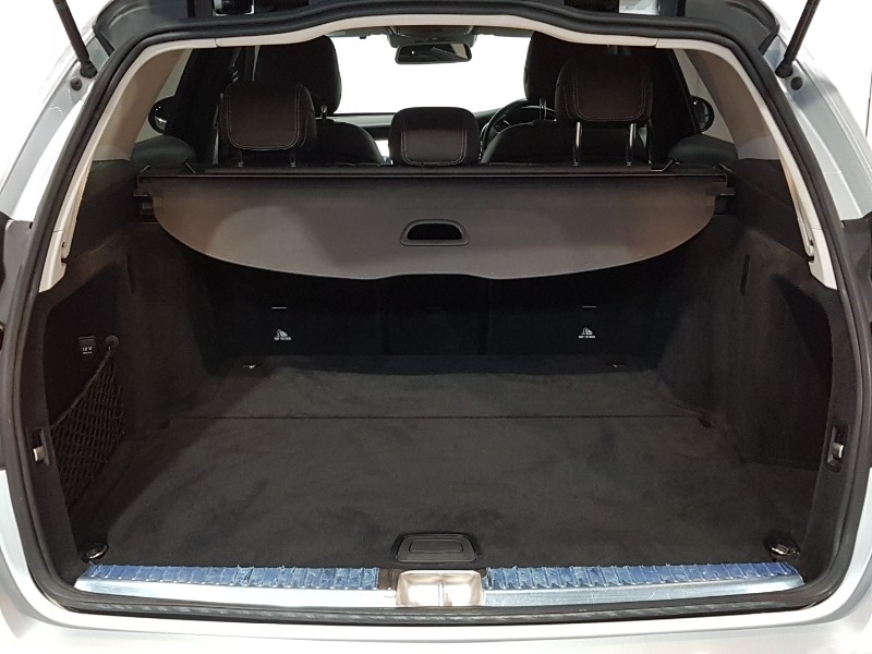 Used Mercedes-Benz C Class 2017 for sale - 76613973: Photo 8