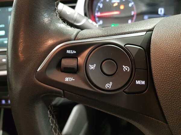 Used Vauxhall Crossland 2022 for sale - 76268989: Photo 14