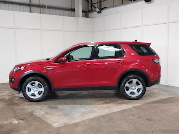 Used Land Rover Discovery Sport 2016 for sale - 78033096: Photo