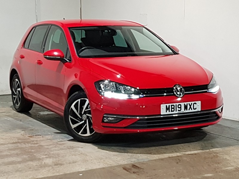 Used Volkswagen Golf 2019 for sale - 76932434: Photo 1