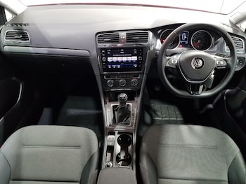 Used Volkswagen Golf 2019 for sale - 76932434: Photo