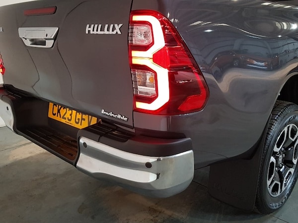 Used Toyota Hilux 2023 for sale - 76199126: Photo 19