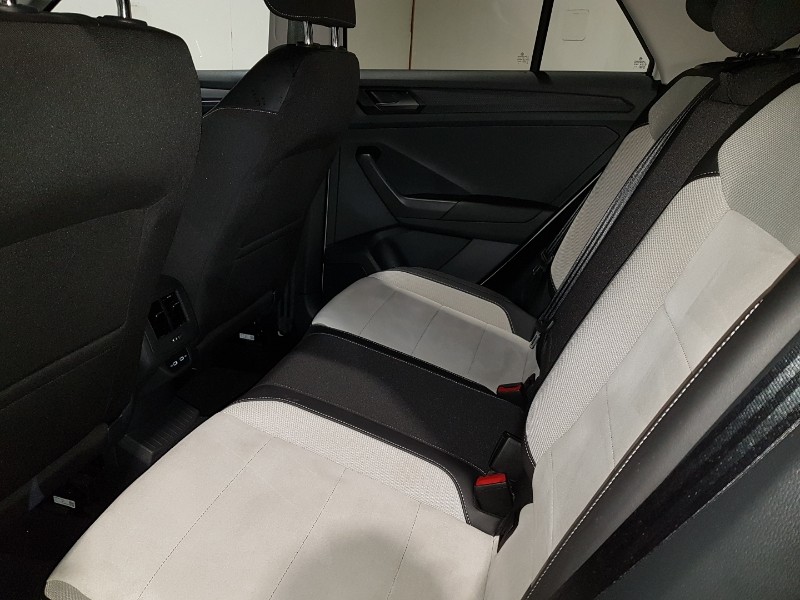 Used Volkswagen T-Roc 2022 for sale - 77568949: Photo 6