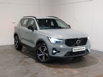 Used Volvo XC40 2023 for sale - 79605630: Photo
