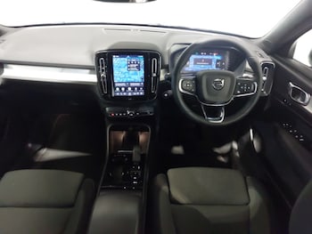 Used Volvo XC40 2023 for sale - 79605630: Photo