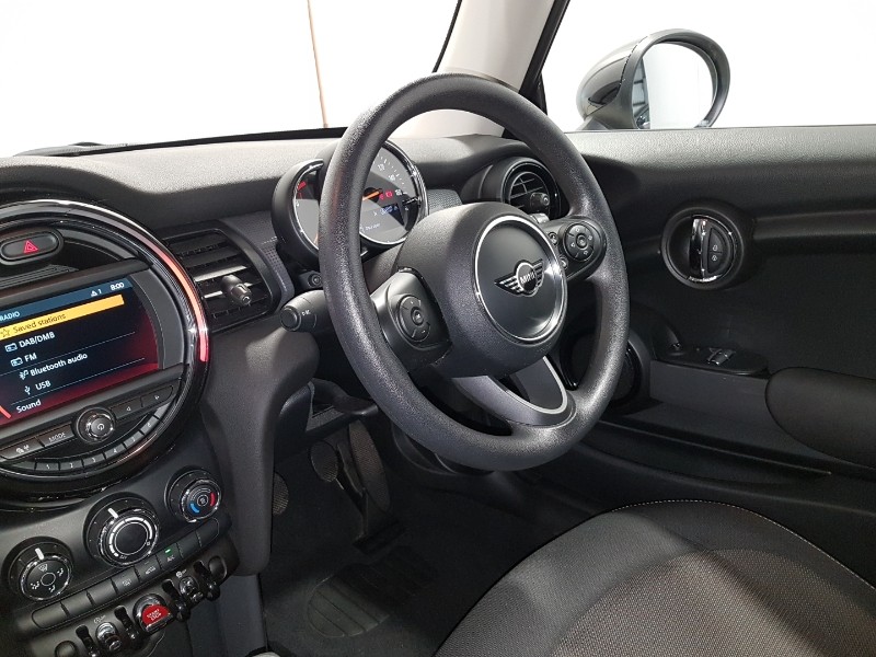 Used MINI Hatch 2018 for sale - 76403888: Photo 10