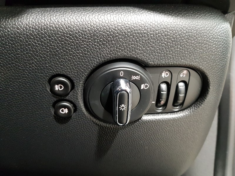 Used MINI Hatch 2018 for sale - 76403888: Photo 18