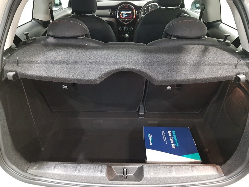 Used MINI Hatch 2018 for sale - 76403888: Photo 8