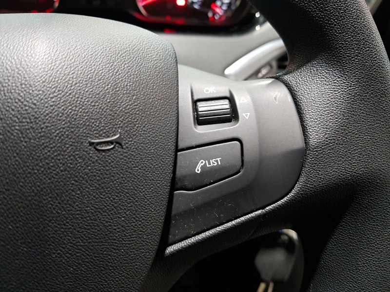 Used Peugeot 208 2015 for sale - 77004331: Photo 14