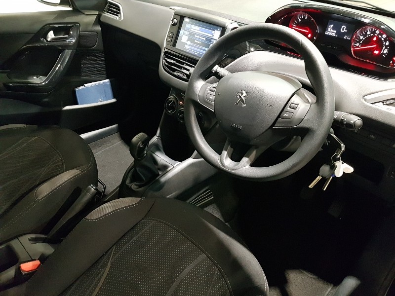 Used Peugeot 208 2015 for sale - 77004331: Photo 15