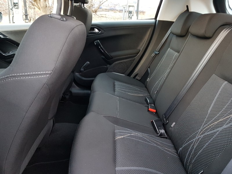 Used Peugeot 208 2015 for sale - 77004331: Photo 6