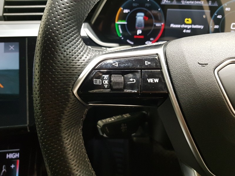 Used Audi e-tron 2022 for sale - 76970128: Photo 15