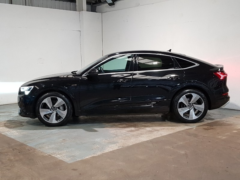 Used Audi e-tron 2022 for sale - 76970128: Photo 4