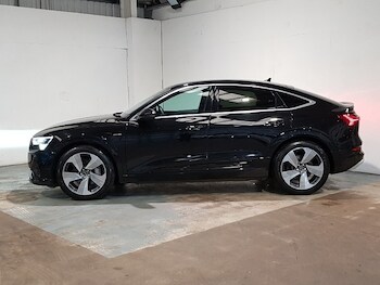 Used Audi e-tron 2022 for sale - 76970128: Photo