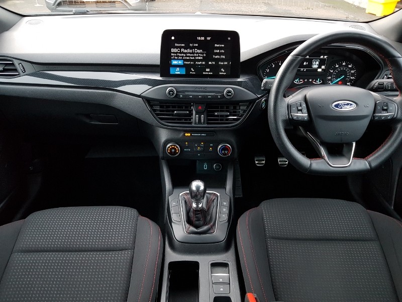 Used Ford Focus 2019 for sale - 76656632: Photo 2