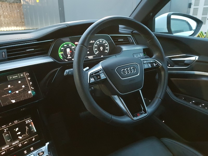 Used Audi e-tron 2022 for sale - 76839262: Photo 10