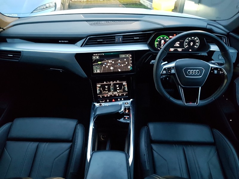 Used Audi e-tron 2022 for sale - 76839262: Photo 2