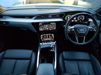 Used Audi e-tron 2022 for sale - 76839262: Photo