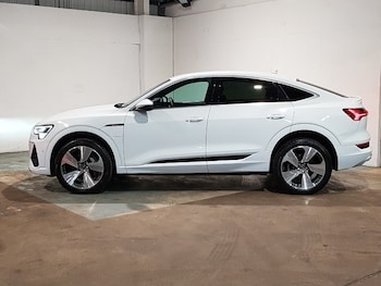 Used Audi e-tron 2022 for sale - 76839262: Photo