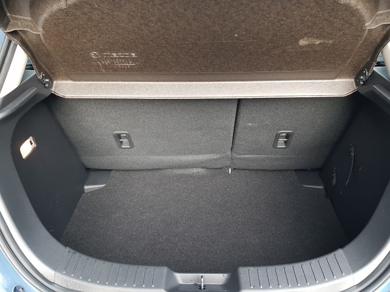 Used Mazda Mazda2 2023 for sale - 76437682: Photo 8