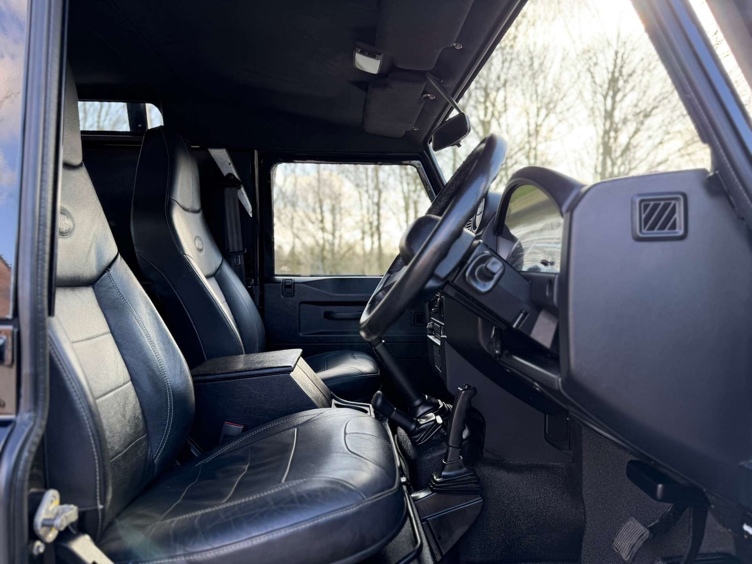 Used Land Rover Defender 2016 for sale - 77915530: Photo 23