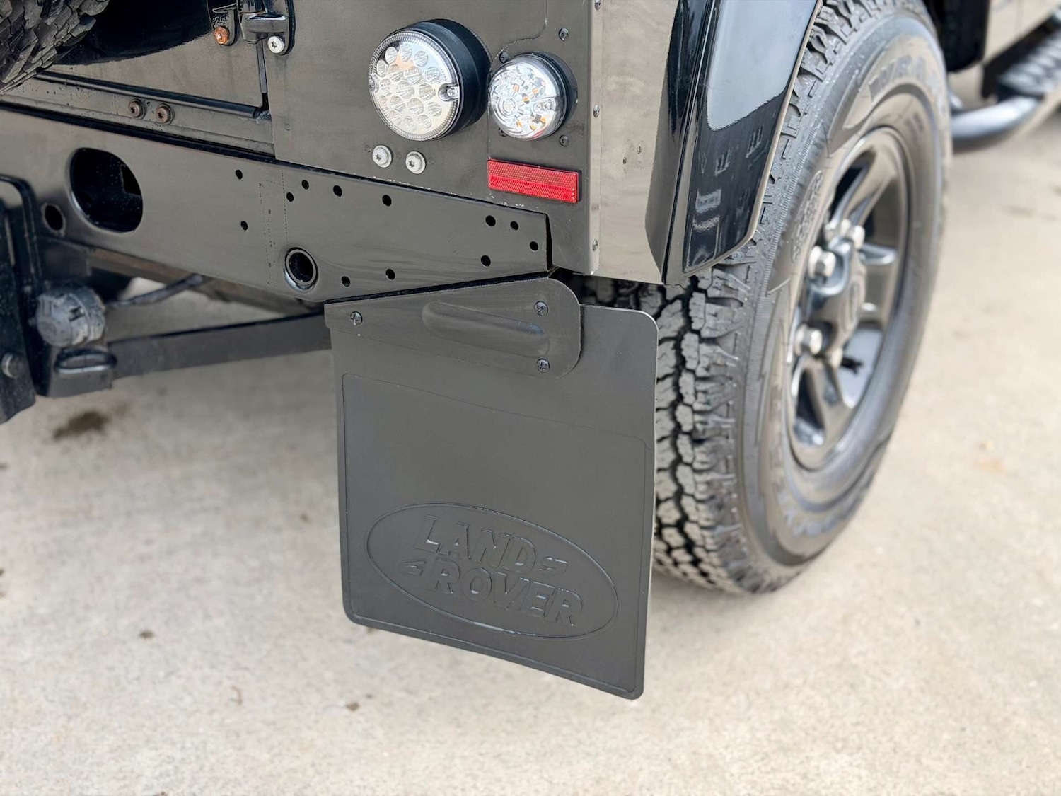 Used Land Rover Defender 2016 for sale - 77915530: Photo 38