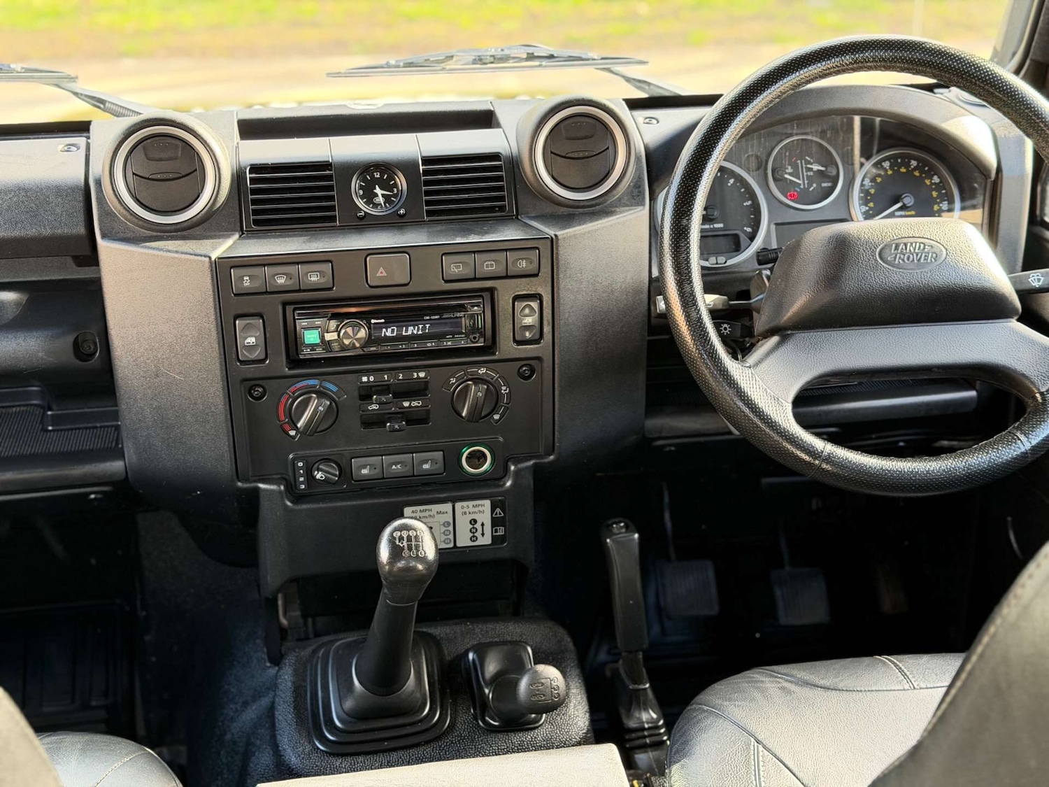 Used Land Rover Defender 2016 for sale - 77915530: Photo 40