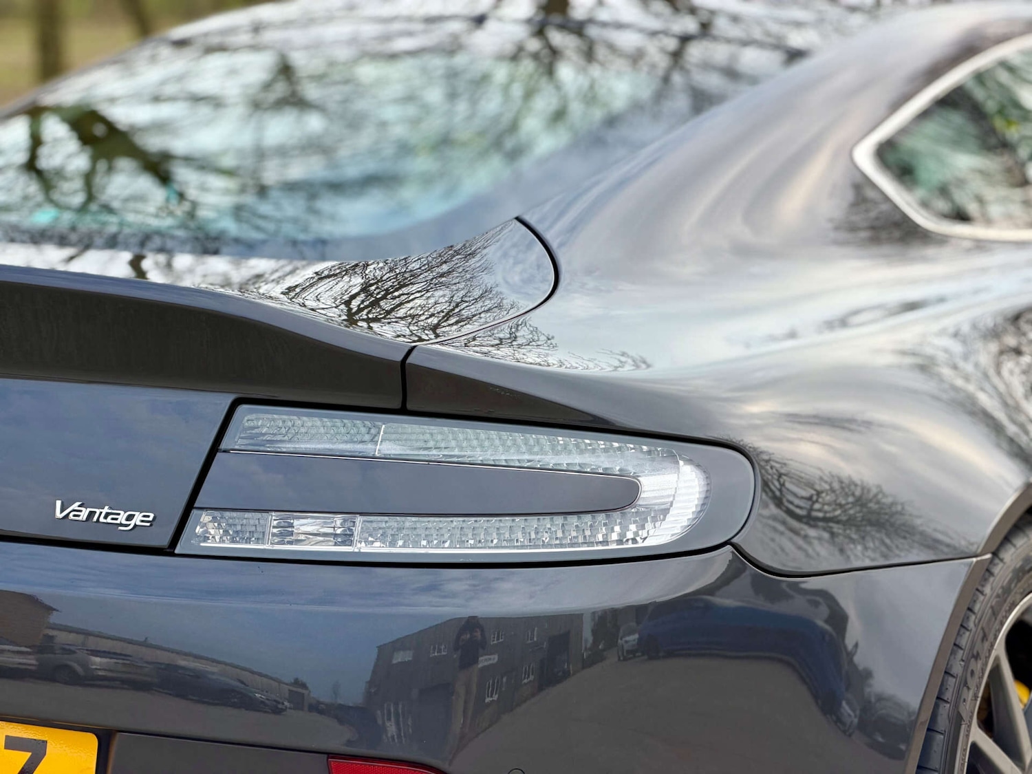 Used Aston Martin Vantage 2015 for sale - 77789399: Photo 13