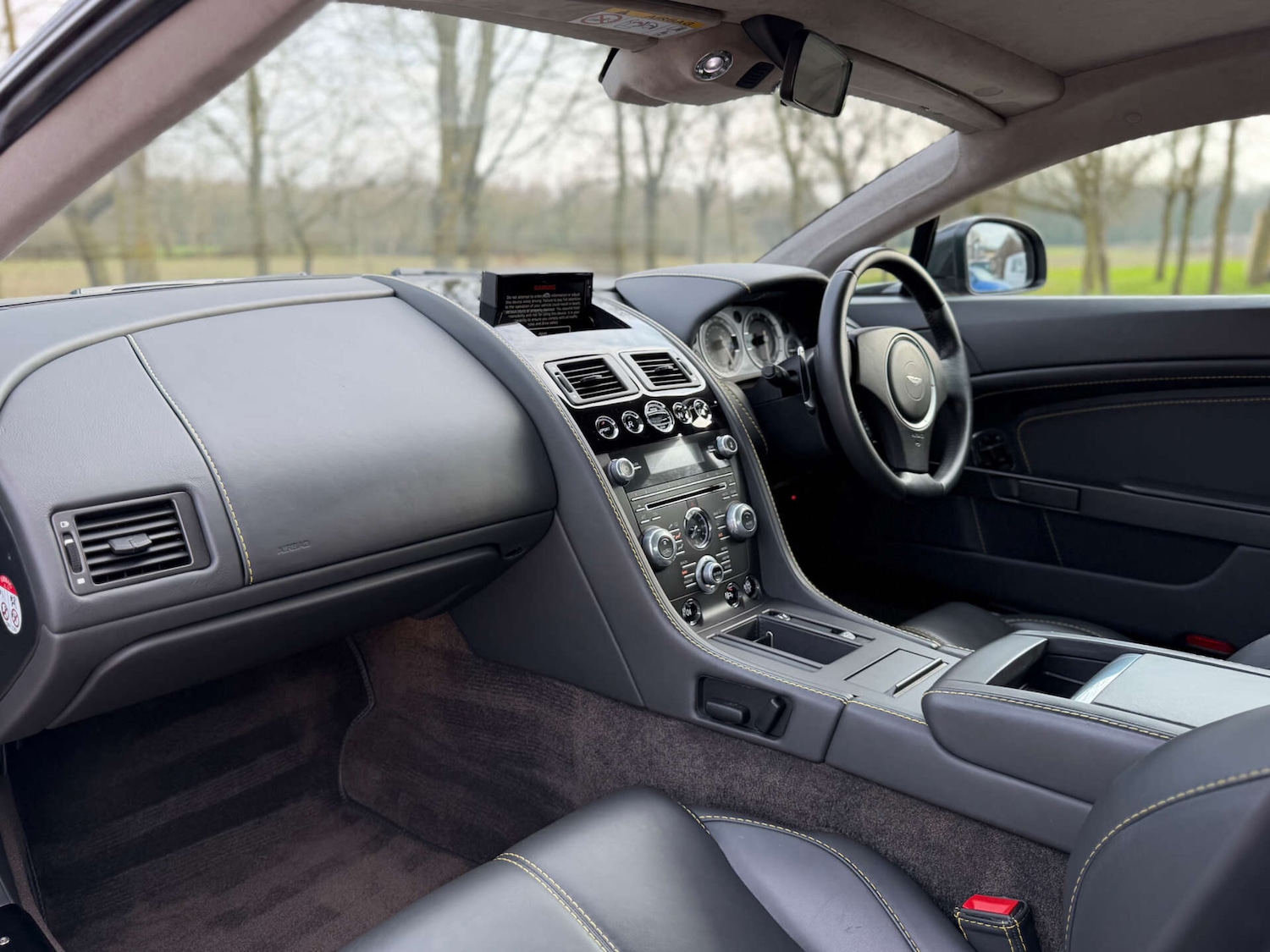 Used Aston Martin Vantage 2015 for sale - 77789399: Photo 27