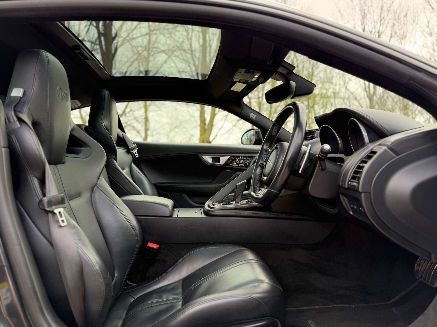 Used Jaguar F-Type 2016 for sale - 77919210: Photo 6