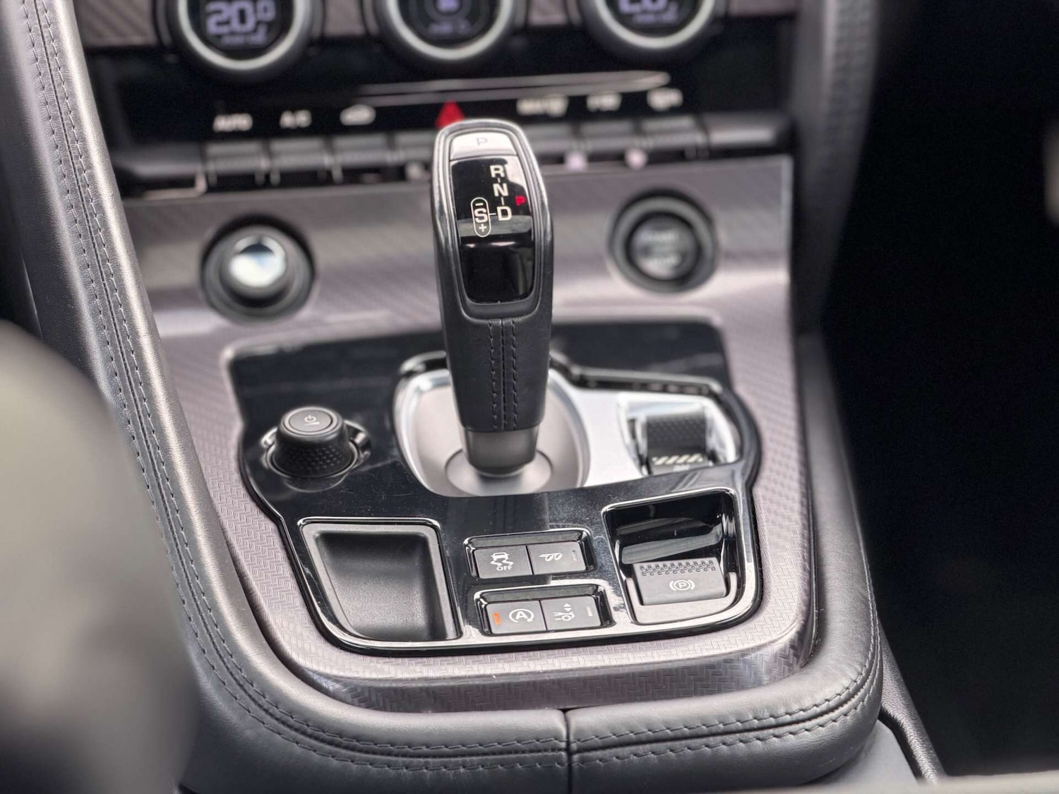 Used Jaguar F-Type 2016 for sale - 77919210: Photo 65