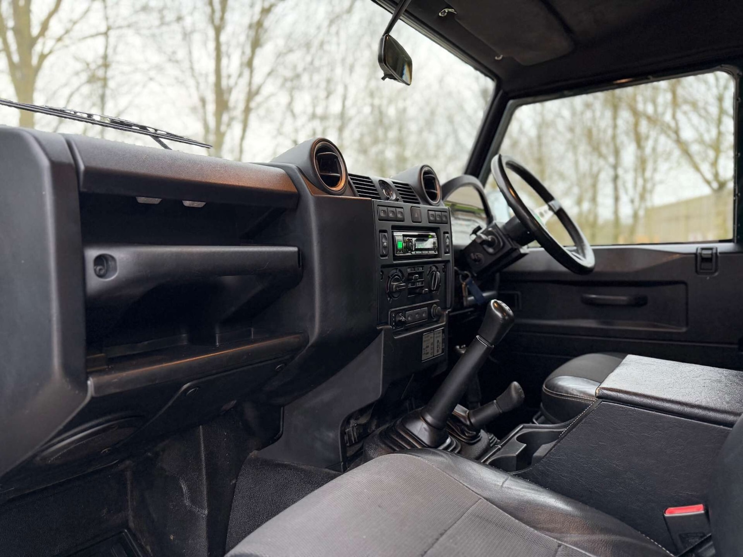 Used Land Rover Defender 2015 for sale - 77533823: Photo 12