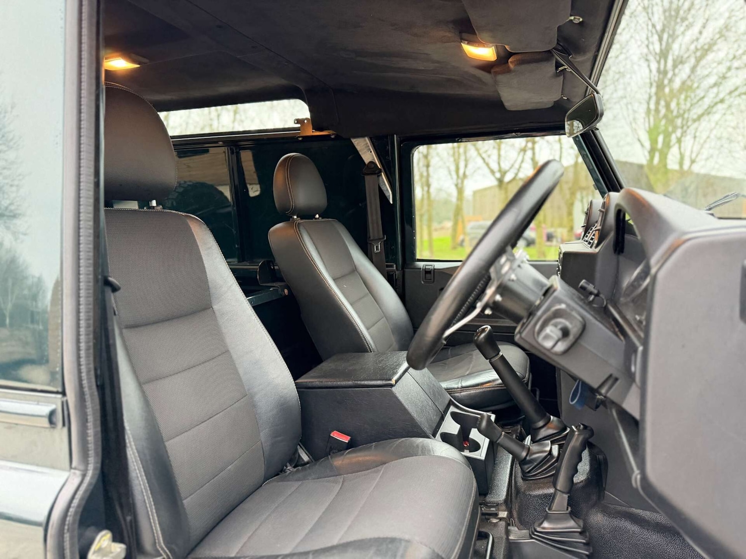 Used Land Rover Defender 2015 for sale - 77533823: Photo 6