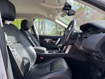 Used Land Rover Discovery Sport 2019 for sale - 78379517: Photo