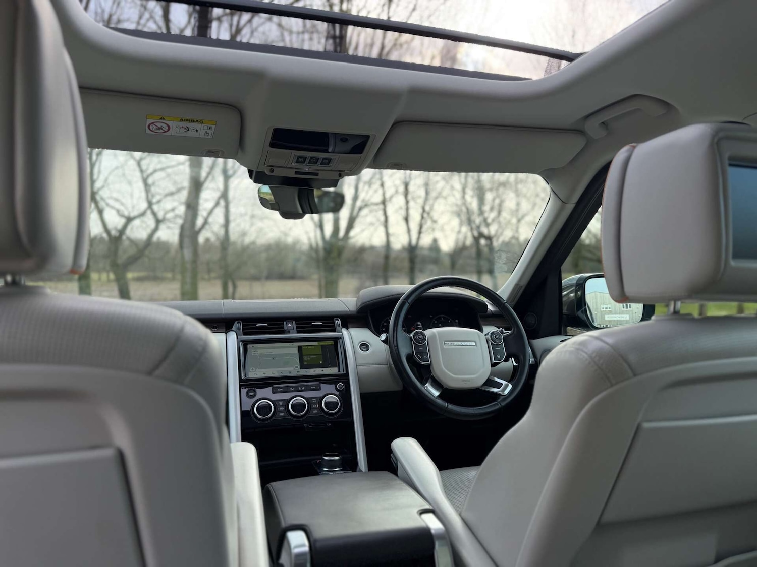 Used Land Rover Discovery 2018 for sale - 77340664: Photo 2