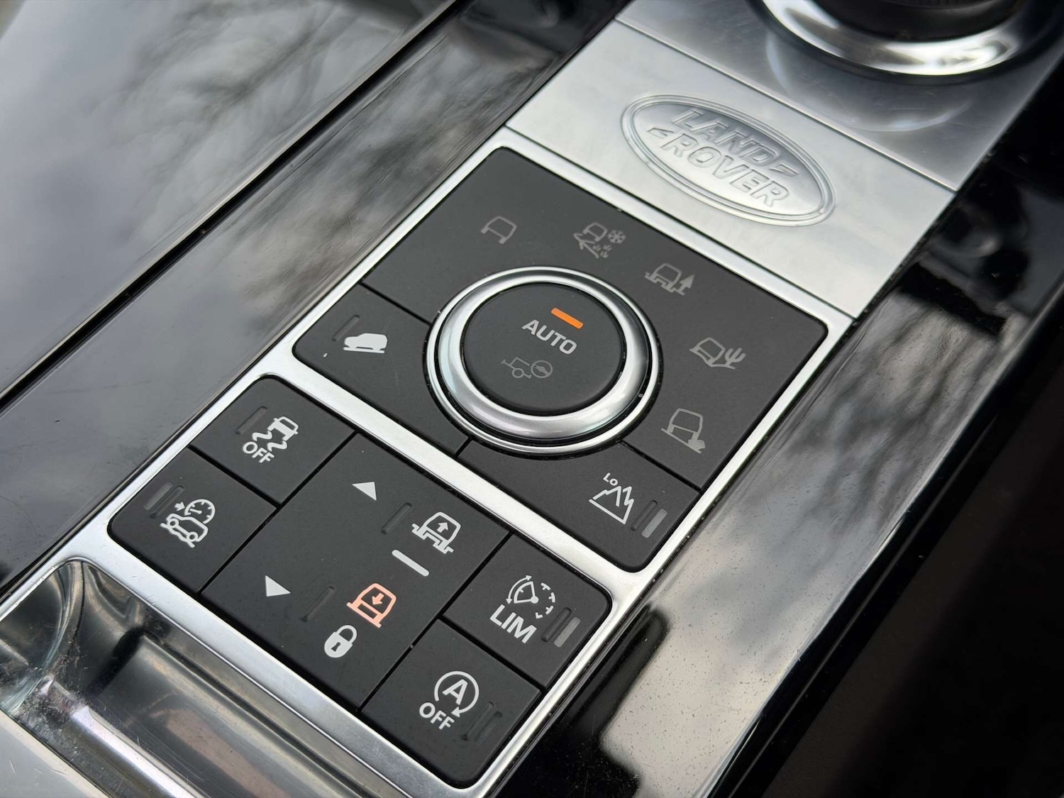 Used Land Rover Discovery 2018 for sale - 77340664: Photo 33