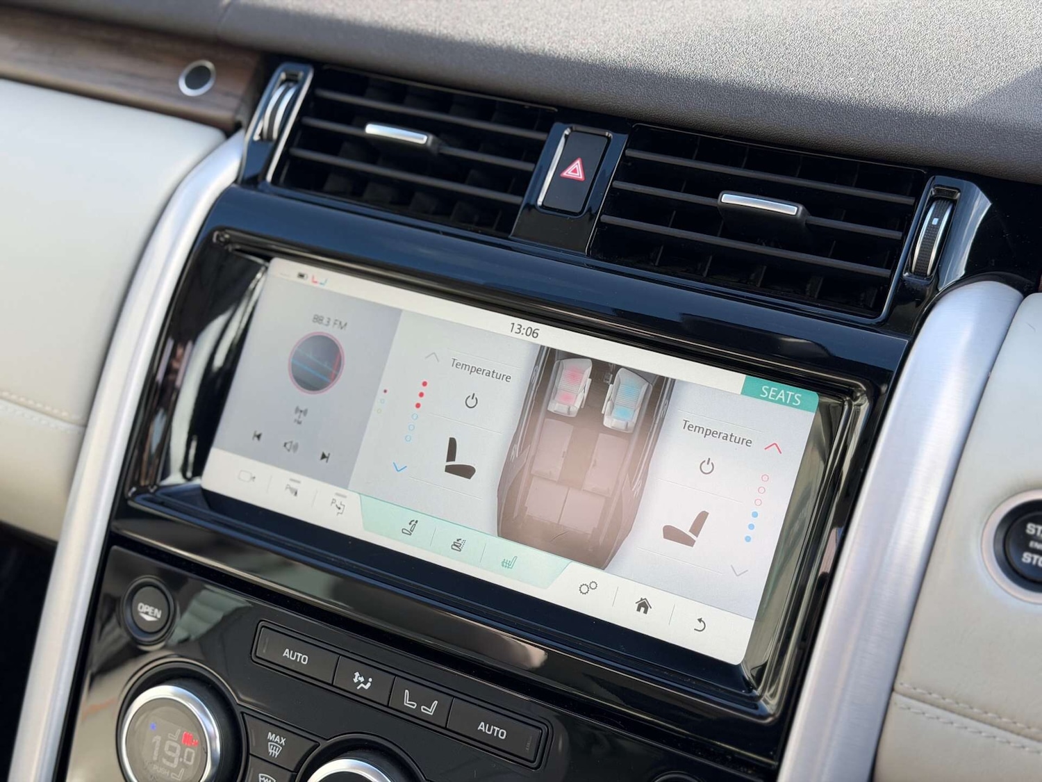 Used Land Rover Discovery 2018 for sale - 77340664: Photo 70