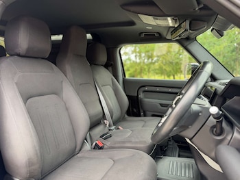 Used Land Rover Defender 2021 for sale - 79326703: Photo