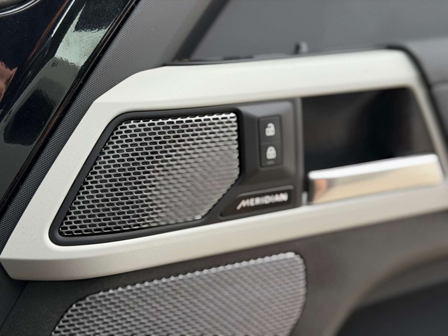 Used Land Rover Defender 2022 for sale - 78219547: Photo 22