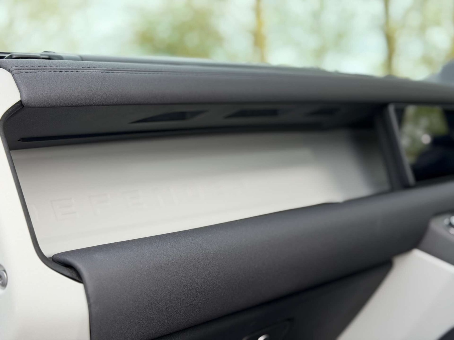 Used Land Rover Defender 2022 for sale - 78219547: Photo 42