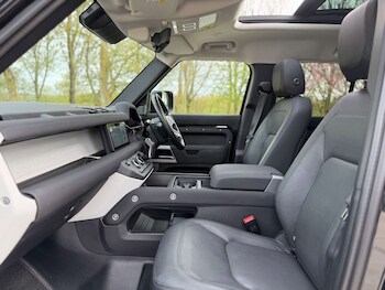 Used Land Rover Defender 2022 for sale - 78219547: Photo